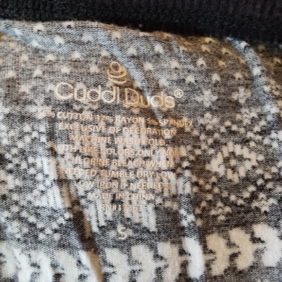 Cuddl Duds Black and White Patterned Pants - Picture 3 of 4